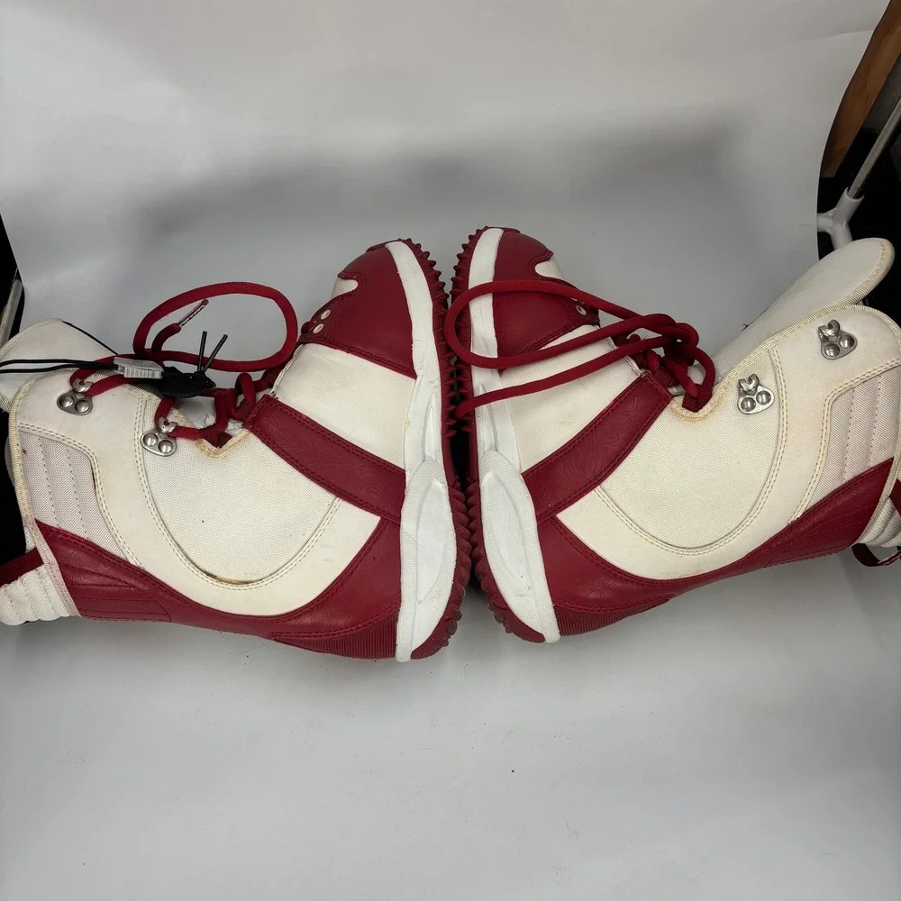 Burton freestyle snowboard